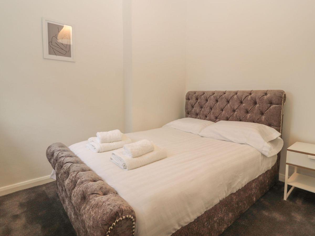 Memorial Building Apartment Ruthin Ngoại thất bức ảnh