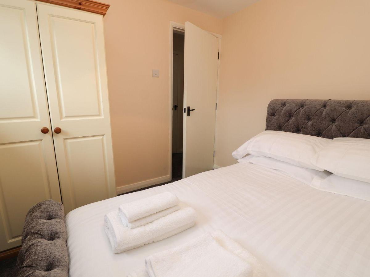 Memorial Building Apartment Ruthin Ngoại thất bức ảnh